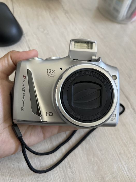 Цифровой фотопарат