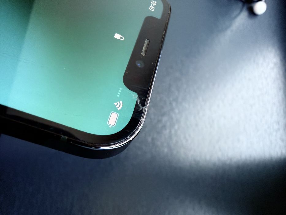 продам Iphone 12 pro на 128 гб