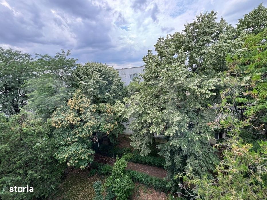 Apartament cu 3 camere, 62 mp, zona Vest