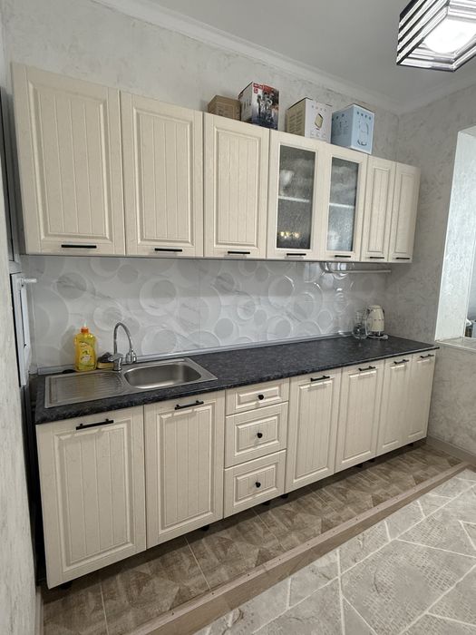 Кухонный гарнитур сатылады