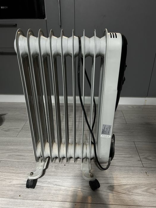 Продам масляный радиатор Scarlett