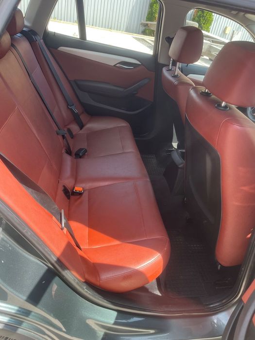 BMW X1 BMW X1 An: 2010 Motor: 2.0 diesel