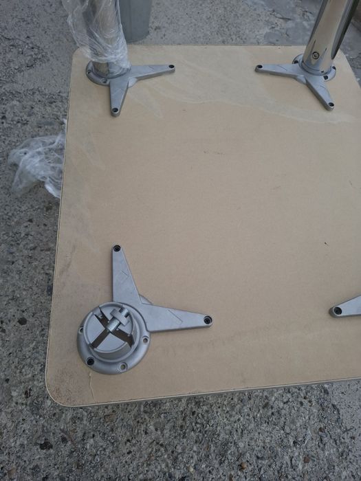 Продам фуршетный столик