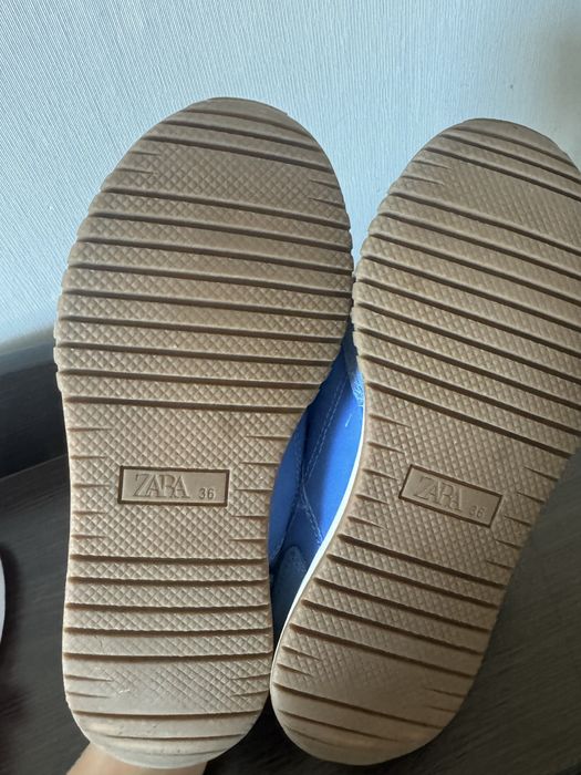Кросовки на мальчика Zara,36 рр, обмена и торга нет