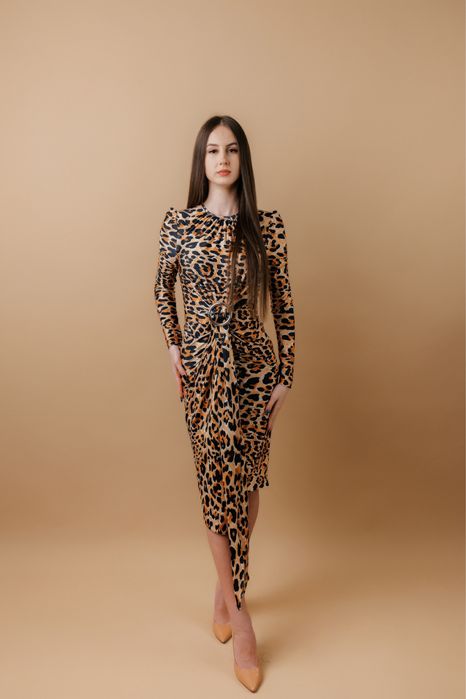 Rochie Rabanne x H&M