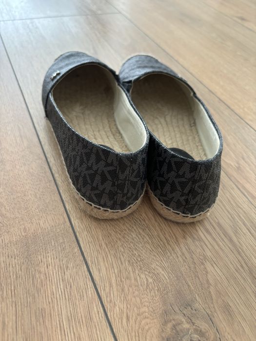 Michael Kors еспадрили