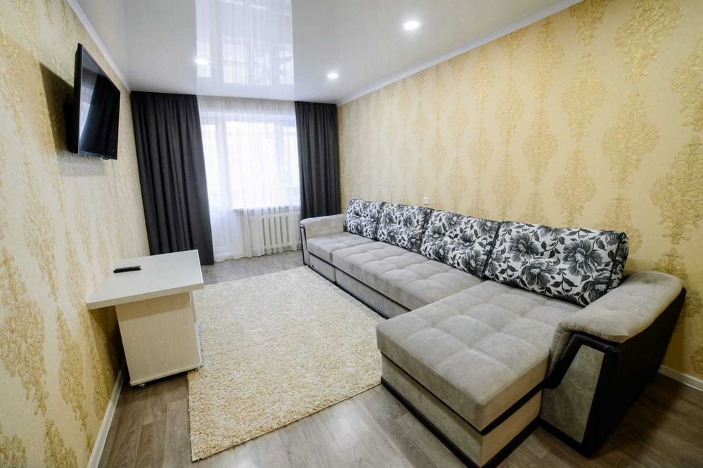 Сдам 2 комнатную квартиру посуточно