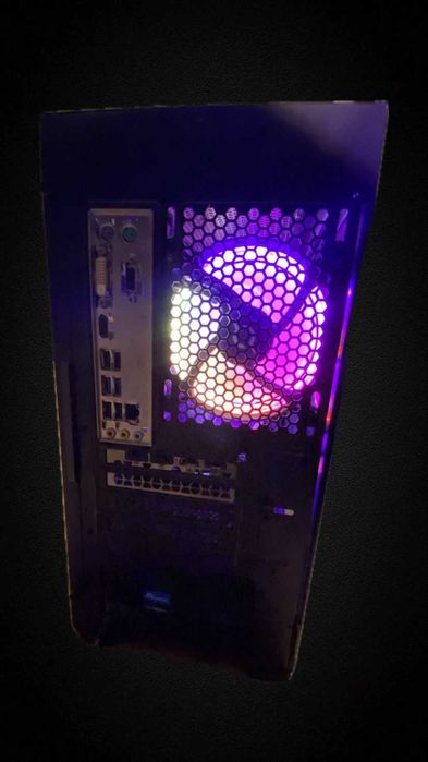 PC Gaming bine întreținut, gata de utilizare.