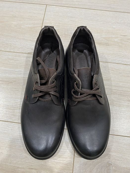 Продам мужские туфли кожаные