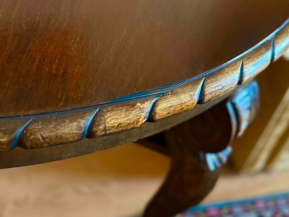 Масивна кръгла маса / дърворезба, ръчна изработка