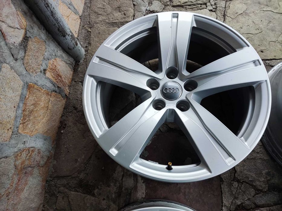 18 цола Ауди 5х112 - оригинални лети джанти за Audi 5x112 ET25 .