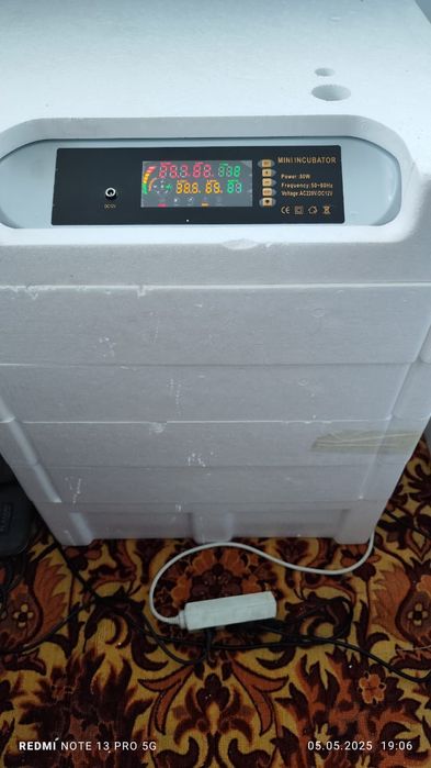 Продам инкубатор новый