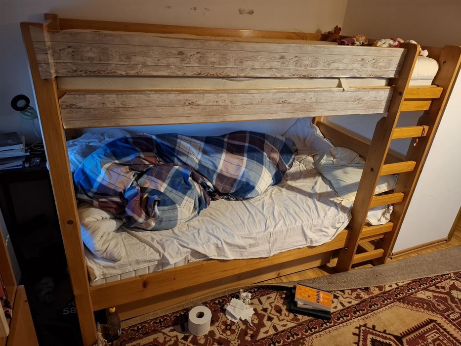 Vand pat etajat din lemn masiv