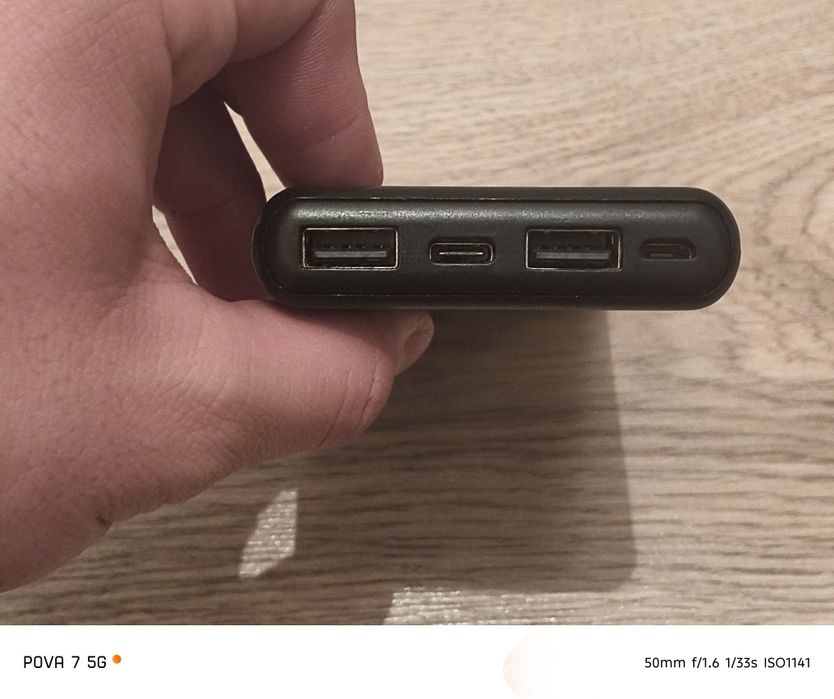 Повербанк AKEKIO