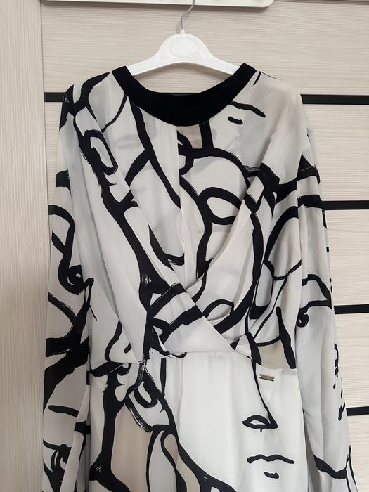 Платье от Armani Exchange