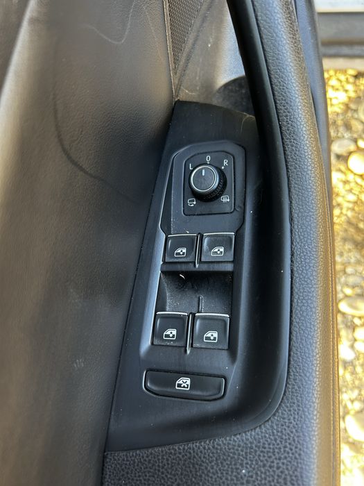 Panou comandă geamuri electrice Volkswagen Passat B8