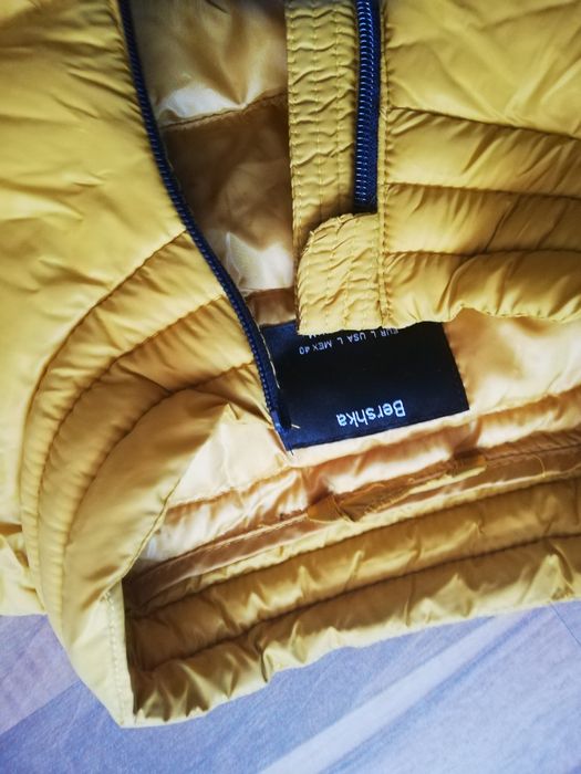 Vand 2 geci de firma, originale