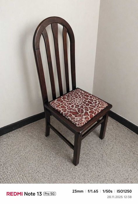 Продавам столове