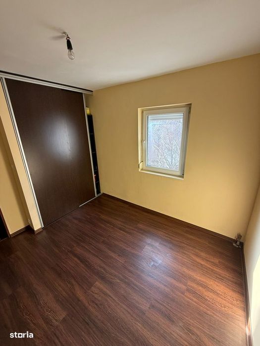 Garsoniera 40mu cu balcon Bistrita Lac