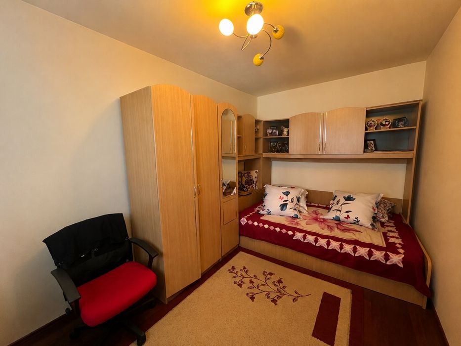 Apartament semidecomandat, centrala, etajul 3, zona Bigul Nou