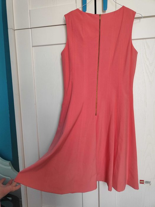 Официална рокля цвят Корал