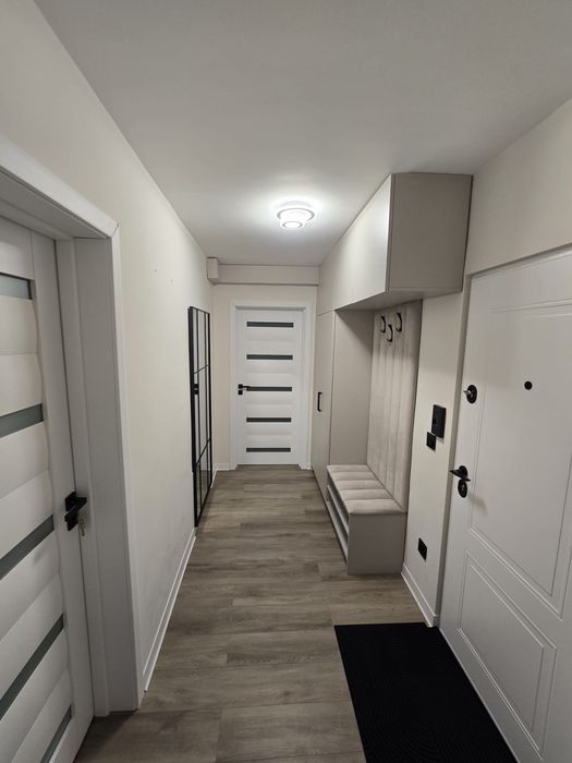 Vand apartament 2 camere decomdat-Renovat integral cu balcon+pivnită Zona Ștrand