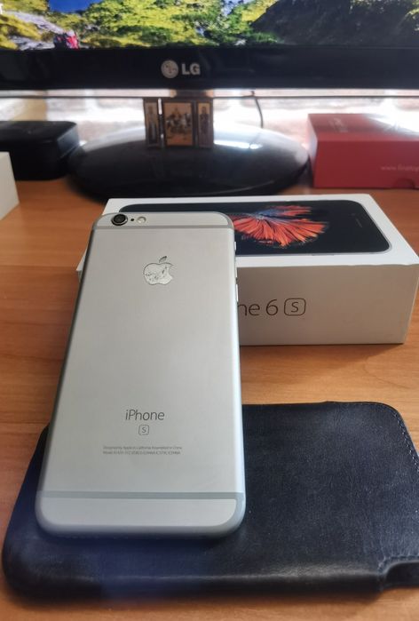 Продавам IPhone 6S 64 gb