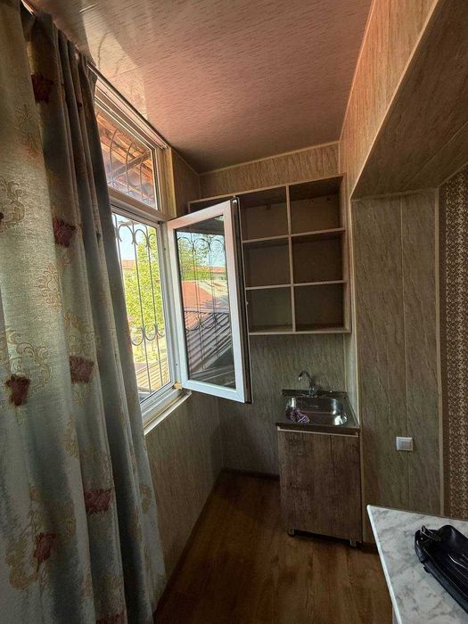 СРОЧНО !! Продается квартира в Яшнабаде 1/2/4 ( 20 кв/м ) Авиасозлар 3