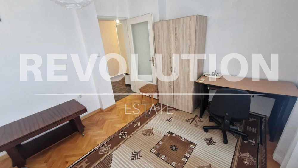 Тристаен апартамент в района на Лятно кино Тракия!