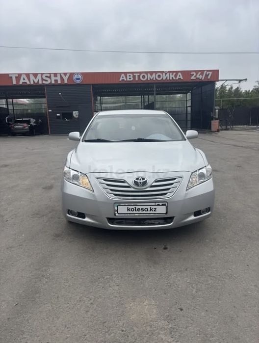 Toyota Camry V40