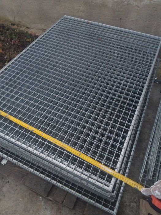 Vând gretare zincate sau trepte zincate  oferim  transport toată țara