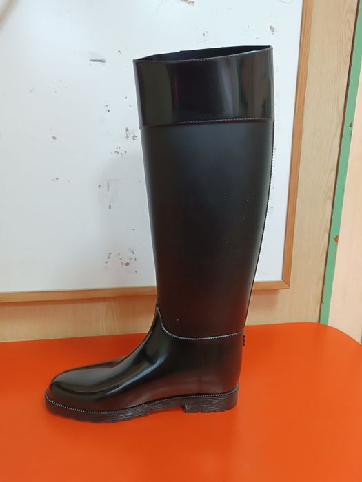 Гумени ботуши!!!