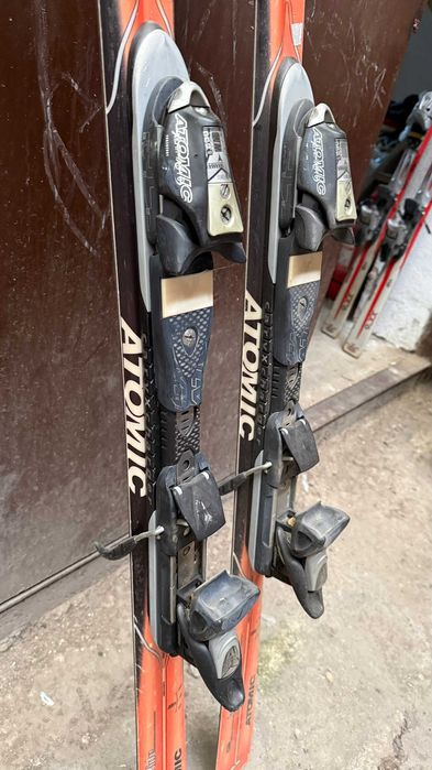 Schiuri Atomic BetaRide 10.20 cu legături Atomic 614, 180 cm