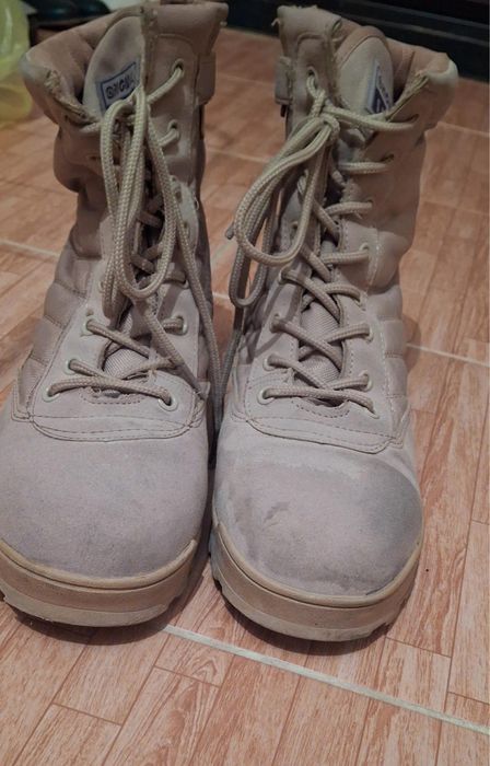 Берцы военные.                    .