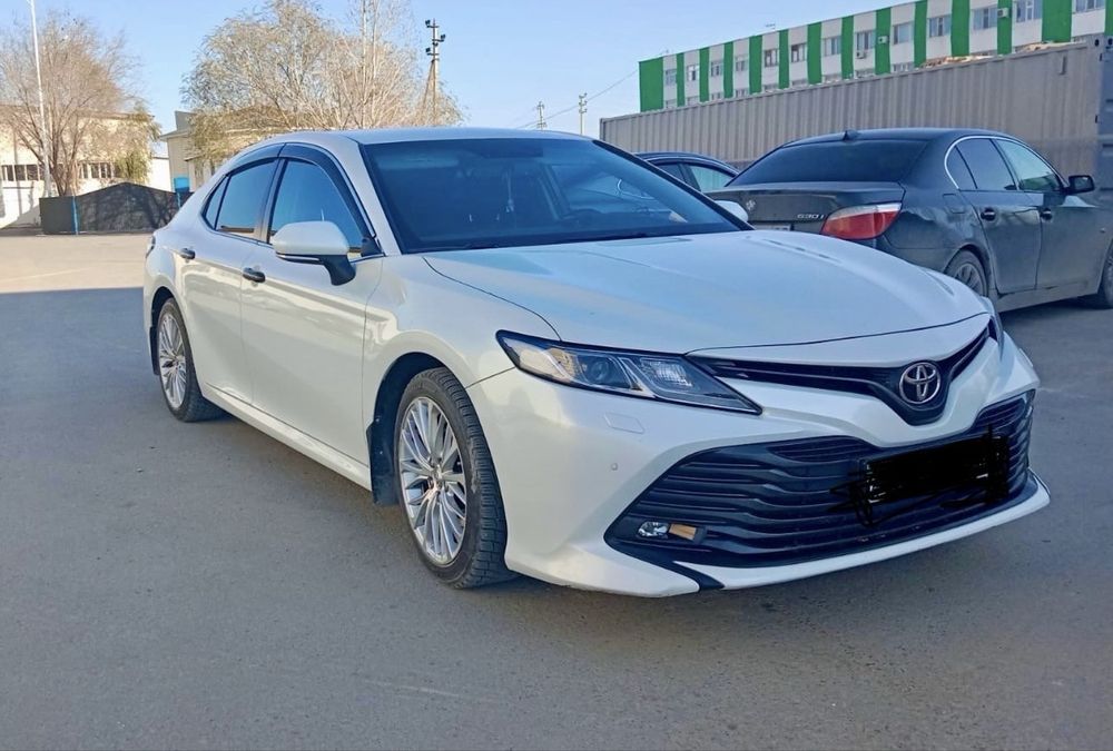 аренда авто с водителем камри 70