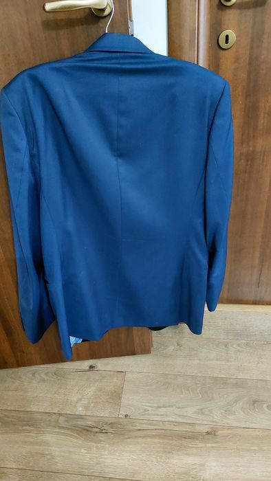 Costume Noi/ Modele Superbe Slim de Ocazii