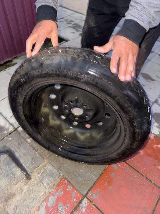 Таблека запаска шины с дисками