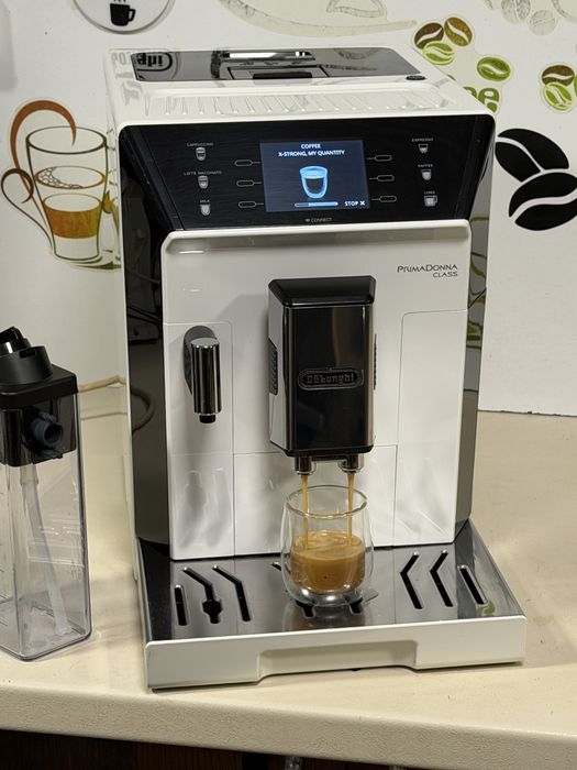 Кафемашина кафе автомат delonghi Primadonna CLASS с гаранция
