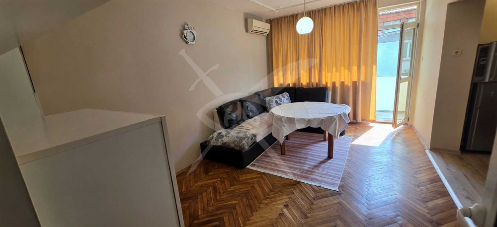 Дава се под наем Тристаен апартамент в Варна, Център - 90 кв.м за 530 € - Снимка #1