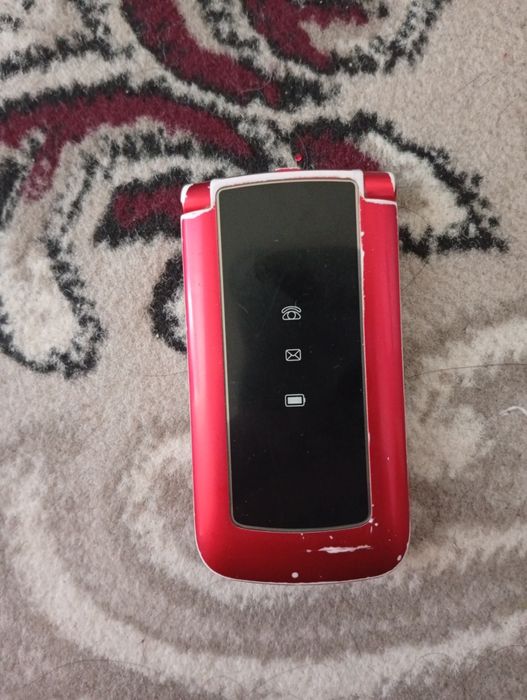 Texet telefon zoʻr ishlaydi