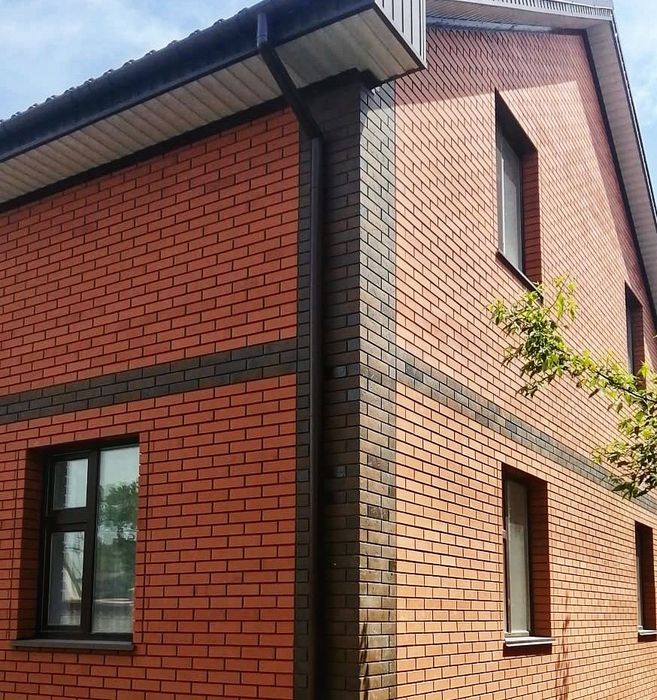 Кирпич облицовочный керамический КРАСНЫЙ 0,7НФ в наличии
