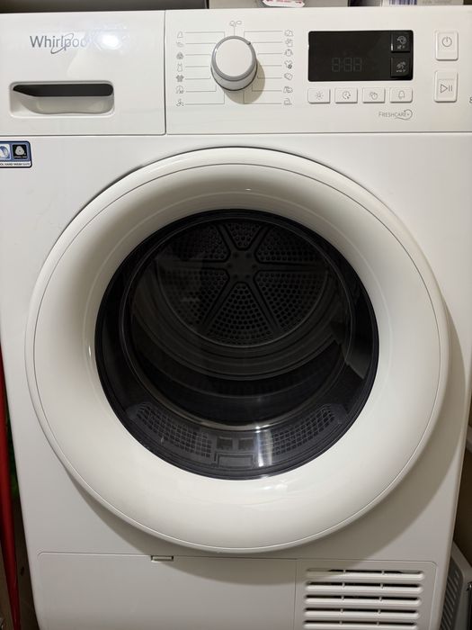 Uscator cu pompa de caldura Whirlpool