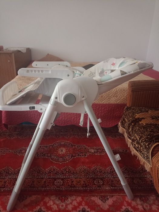 Scaun pentru mâncat bebe model bufnite