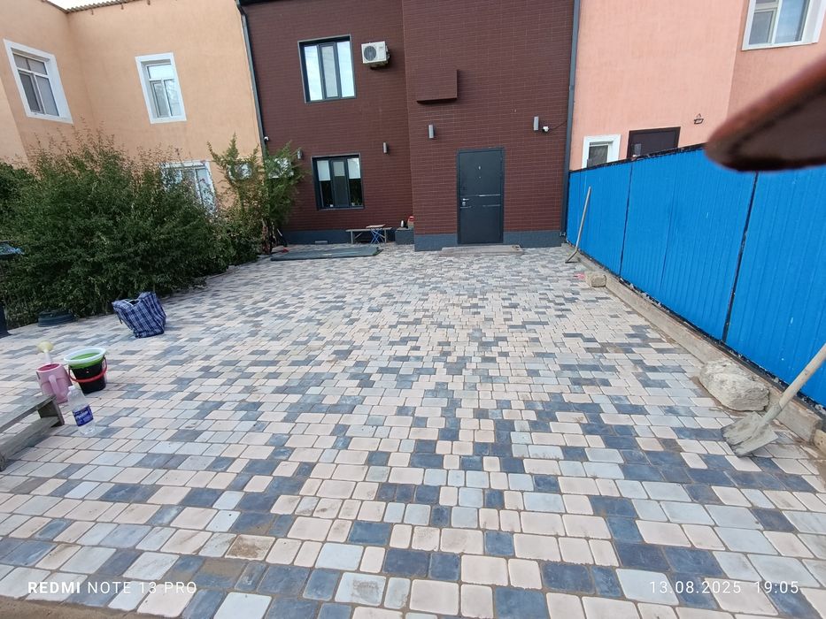 Чистый двор - Брусчатка төсейміз!