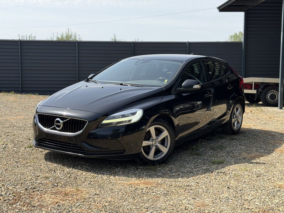 Volvo V40 D2 2018 EURO 6b LED 2.0 diesel