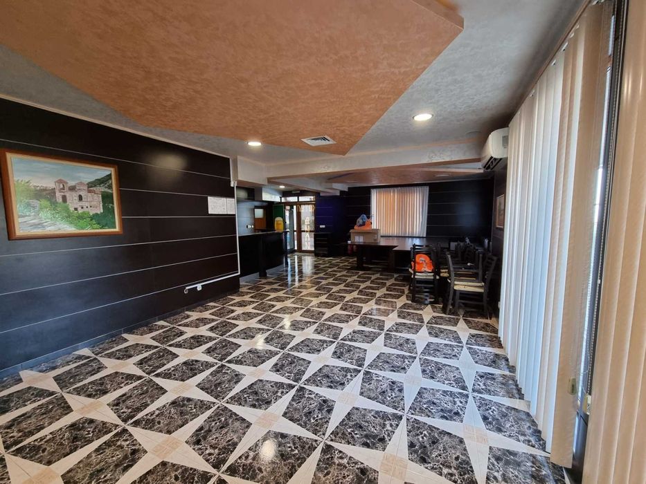 Продава се Хотел в Асеновград - 750 кв.м за 1020 €/кв.м - Снимка #11