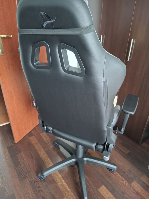 Scaun Gaming Arozzi Avanti, ajustabil, Negru/Gri.