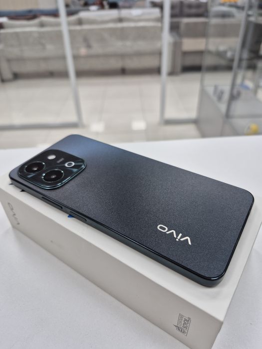Смартфон VIVO Y28 256GB