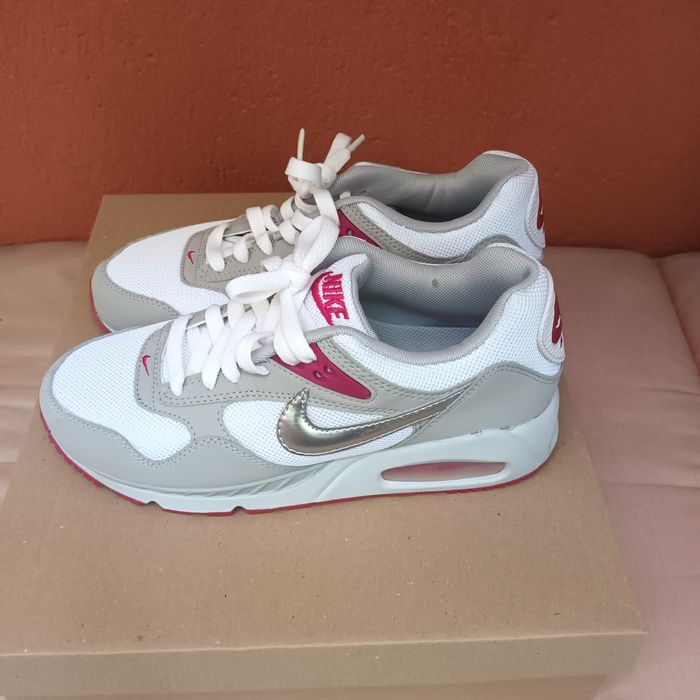 Дамски маратонки Nike Air