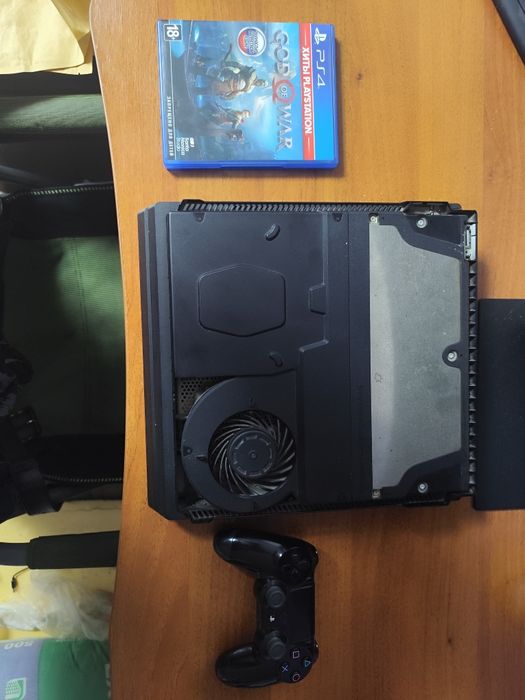 PS 4 Pro без крышки